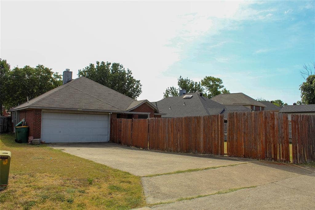 1629 Tuley Street, Cedar Hill, TX 75104 Alley access garage parking