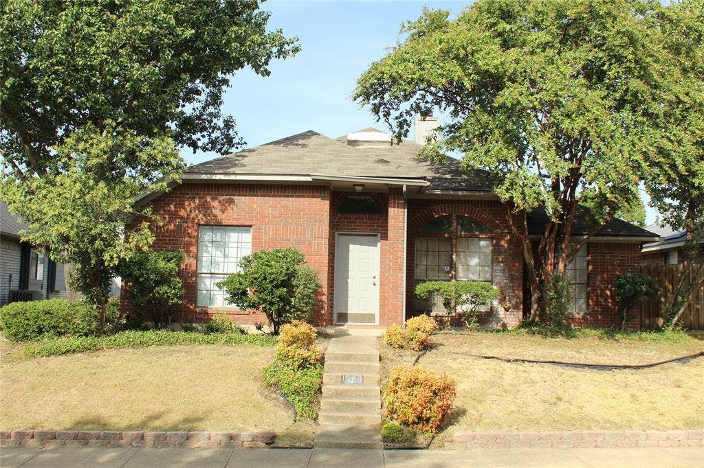 1629 Tuley Street, Cedar Hill, TX 75104 Front street view