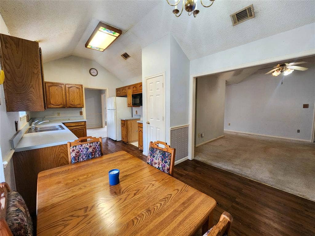 1629 Tuley Street, Cedar Hill, TX 75104 Breakfast Nook