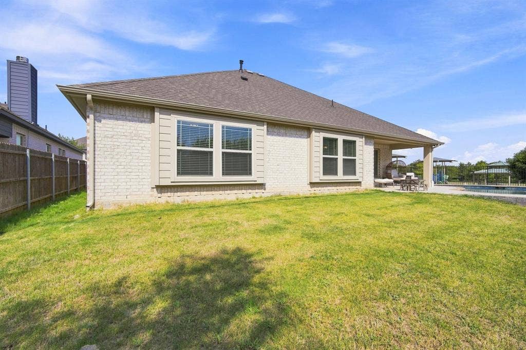 Extra yard space for play or hobbies