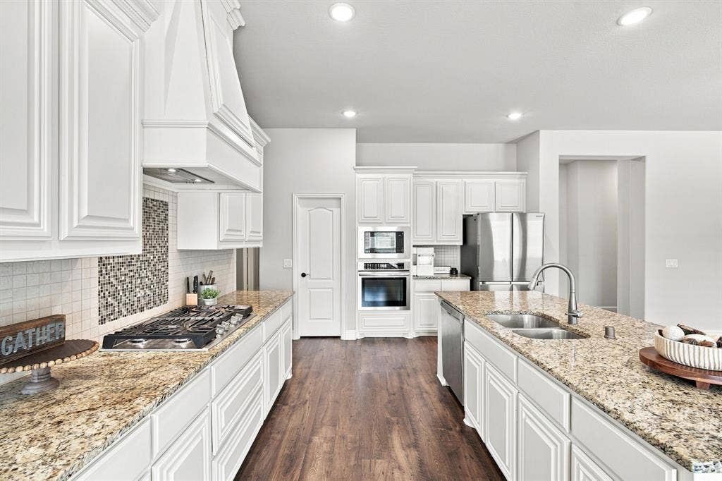 Plentiful storage, deep drawers for pots and pans and a large walk-in pantry