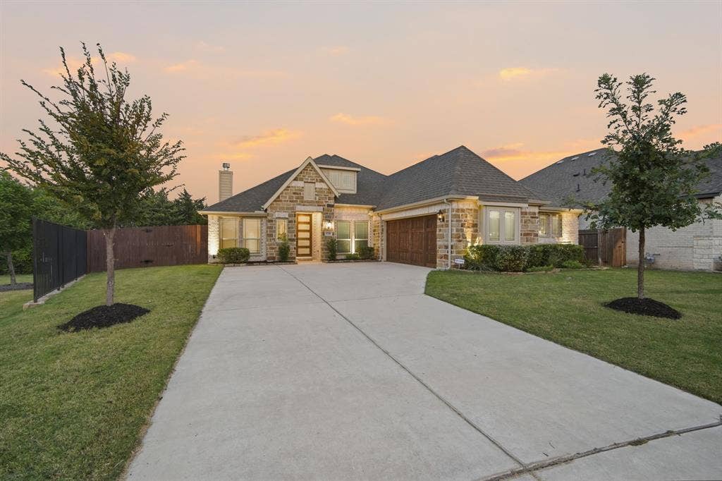 Added conveniences are shopping, schools, churches, and amenities close at hand with easy access to commute options