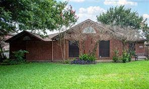 Property photo for 2103 Prairie Creek Trail, Garland, TX