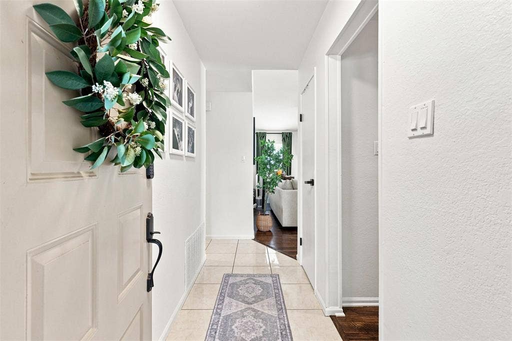 101 Clove Lane, Euless, TX 76039 101 Clove Lane, Euless, TX 76039