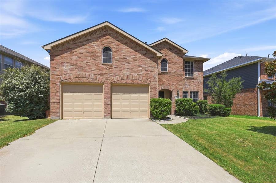 Property photo for 218 Mulberry Drive, Fate, TX