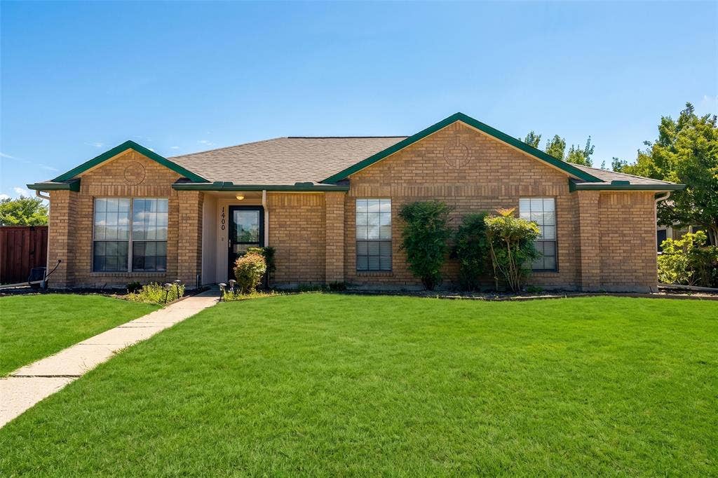 1400 Chicota Drive, Plano, TX 75023 1400 Chicota Drive, Plano, TX 75023