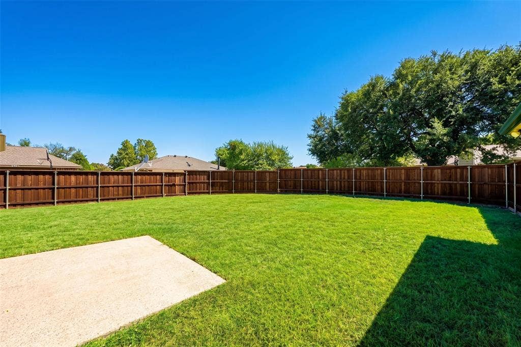 1400 Chicota Drive, Plano, TX 75023 1400 Chicota Drive, Plano, TX 75023