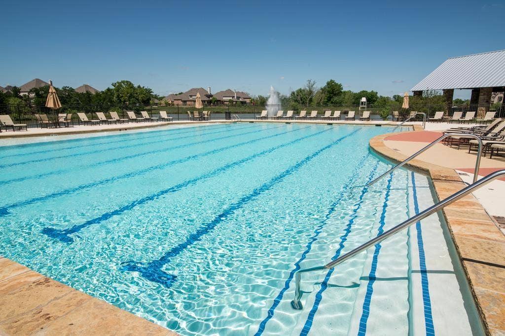 3 community pools and splash pad
