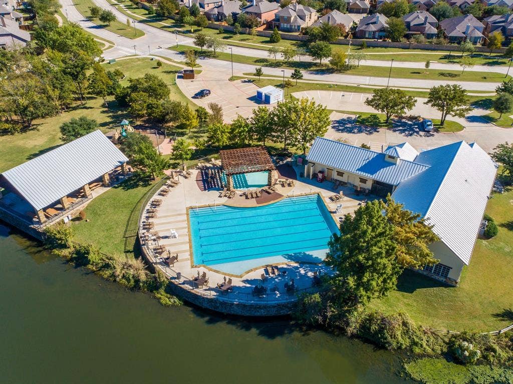 Pool & Fitness center!