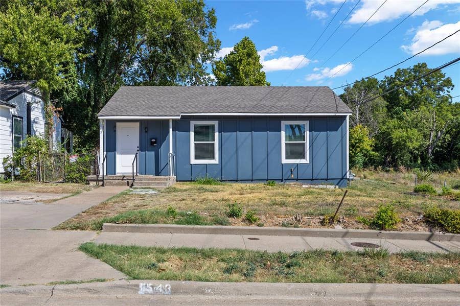 Property photo for 1543 Garza Avenue, Dallas, TX