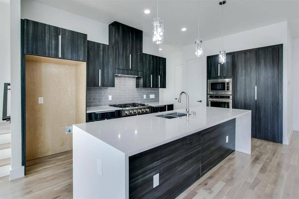708 W 9th Street, #103, Dallas, TX 75208 708 W 9th Street, #103, Dallas, TX 75208