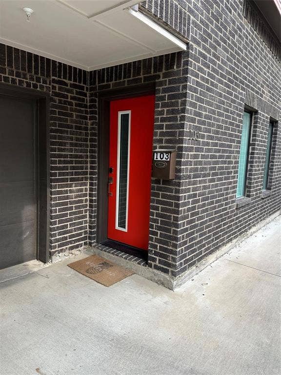 708 W 9th Street, #103, Dallas, TX 75208 708 W 9th Street, #103, Dallas, TX 75208