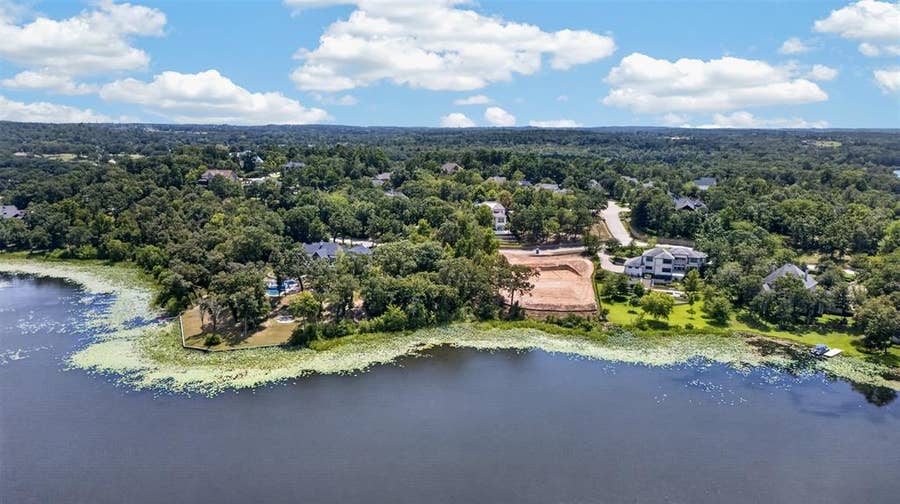 Property photo for 4513 Cascades Shoreline Drive, Tyler, TX