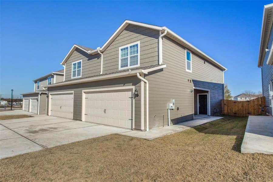 Property photo for 308 Stone Court, Princeton, TX