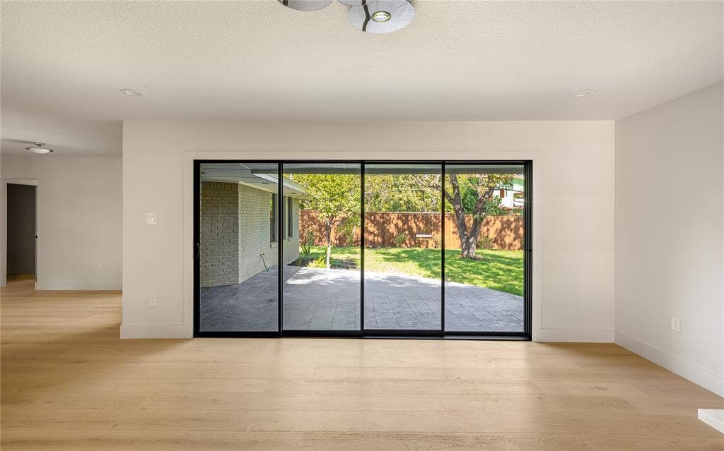 7139 Baxtershire Drive, Dallas, TX 75230