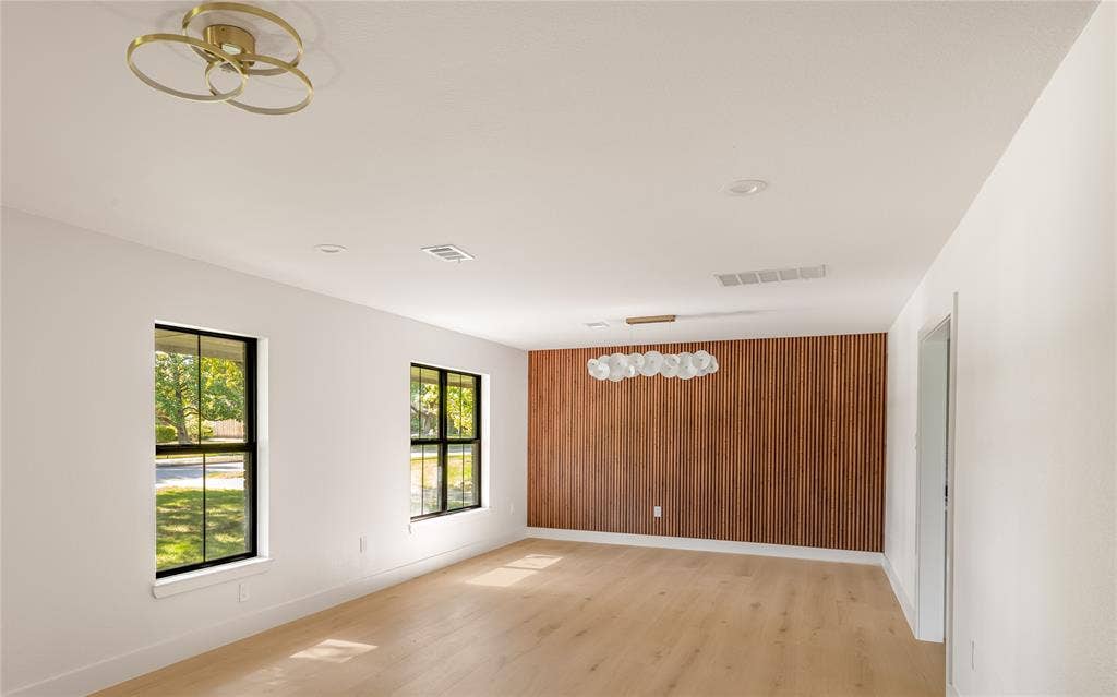 7139 Baxtershire Drive, Dallas, TX 75230