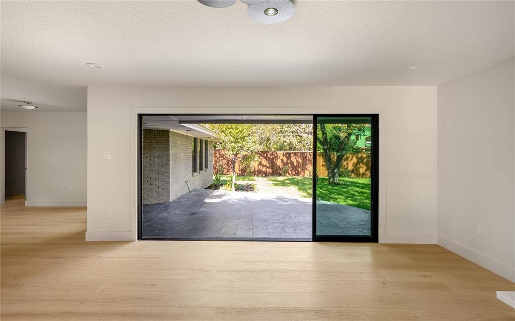7139 Baxtershire Drive, Dallas, TX 75230