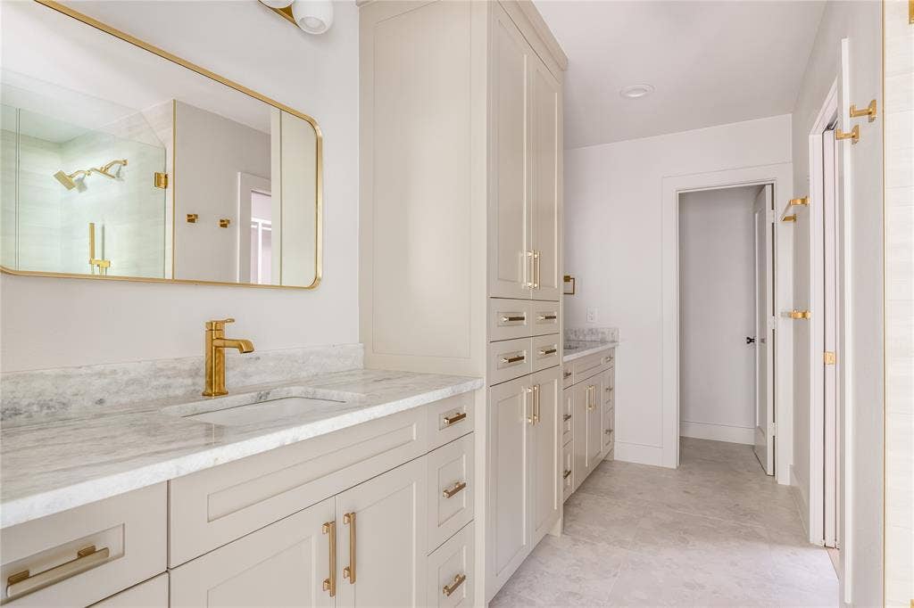 7139 Baxtershire Drive, Dallas, TX 75230