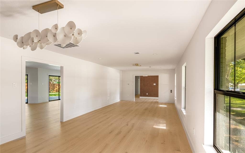7139 Baxtershire Drive, Dallas, TX 75230