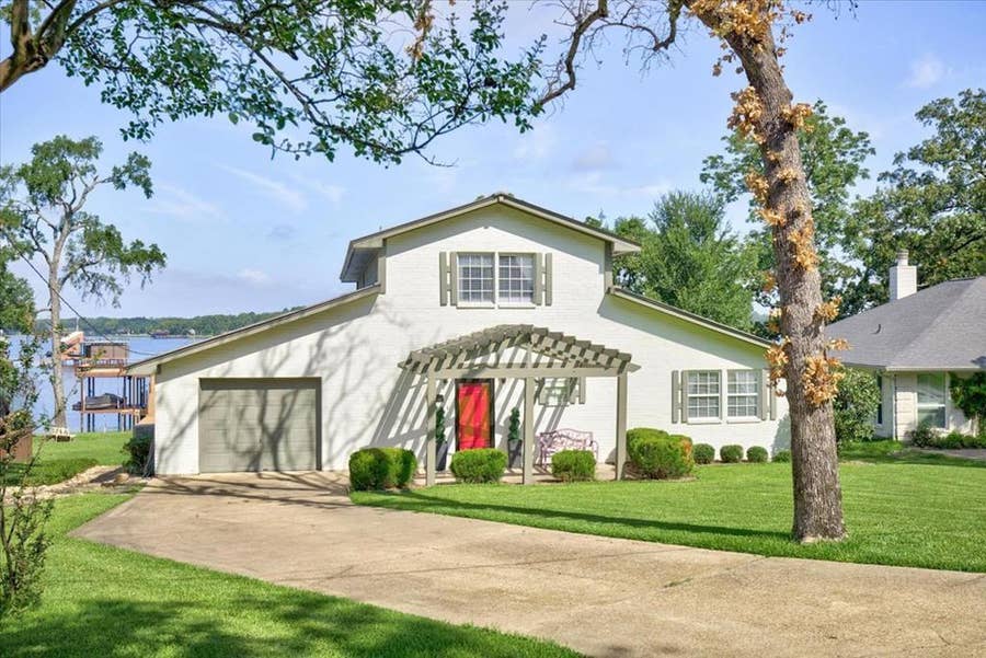 Property photo for 5402 Point LaVista, Malakoff, TX