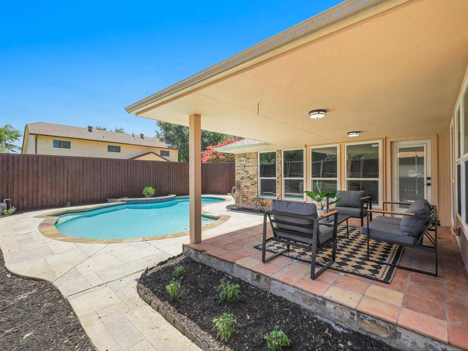 1724 Hearthstone Drive, Plano, TX 75023 1724 Hearthstone Drive, Plano, TX 75023