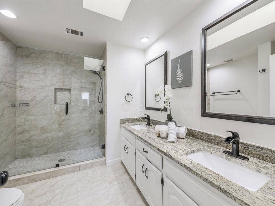 1724 Hearthstone Drive, Plano, TX 75023 1724 Hearthstone Drive, Plano, TX 75023