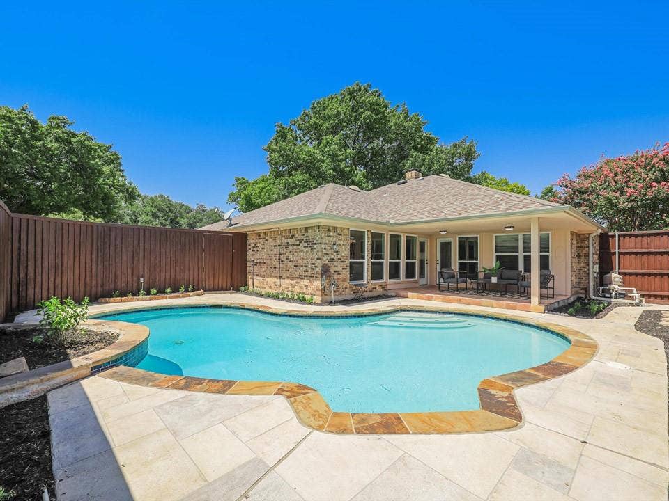 1724 Hearthstone Drive, Plano, TX 75023 1724 Hearthstone Drive, Plano, TX 75023