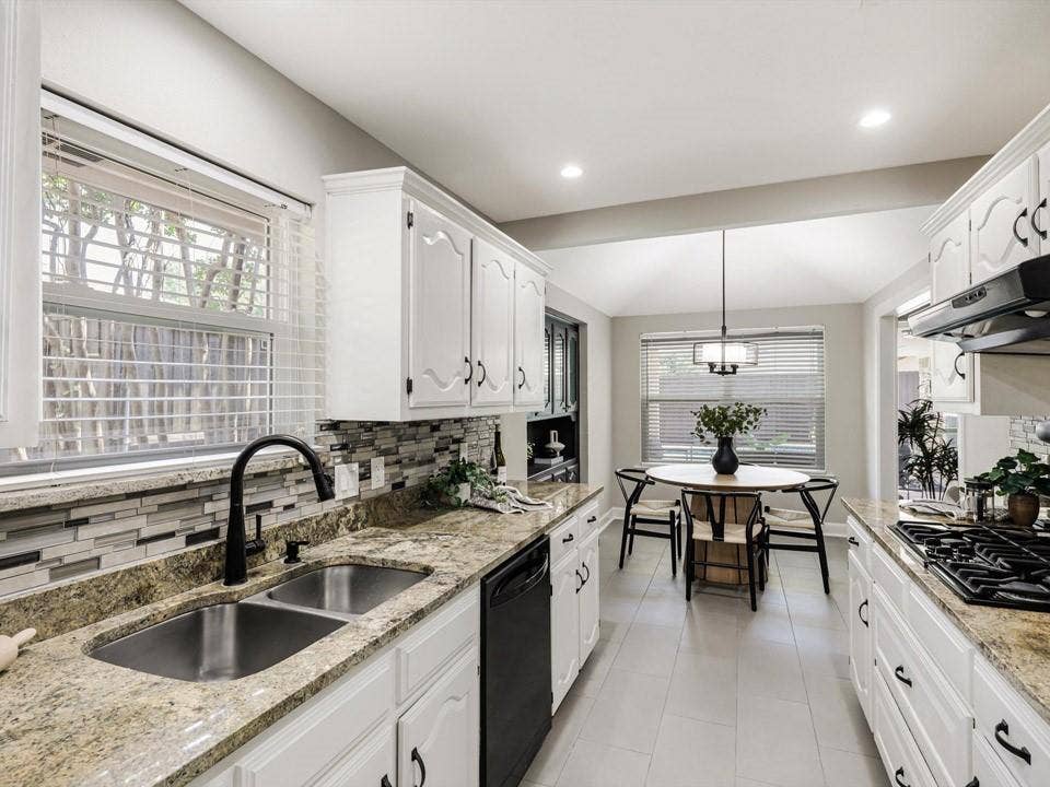 1724 Hearthstone Drive, Plano, TX 75023 1724 Hearthstone Drive, Plano, TX 75023
