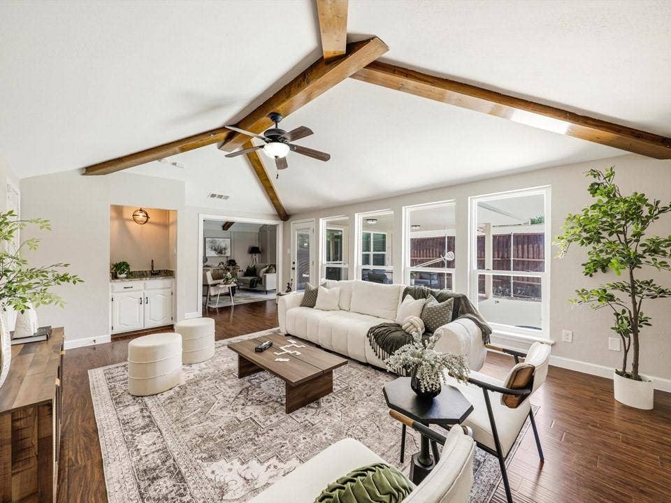 1724 Hearthstone Drive, Plano, TX 75023 1724 Hearthstone Drive, Plano, TX 75023
