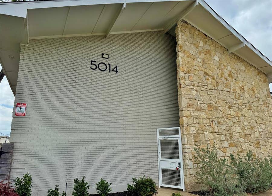 Property photo for 5014 San Jacinto Street, #204, Dallas, TX