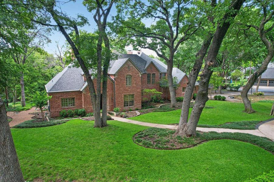 Property photo for 731 Creekwood Drive N, Fairview, TX