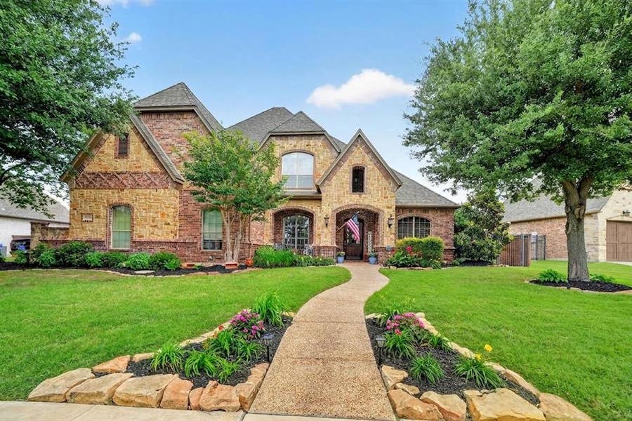 Property photo for 409 Settlers Ridge Drive, Keller, TX