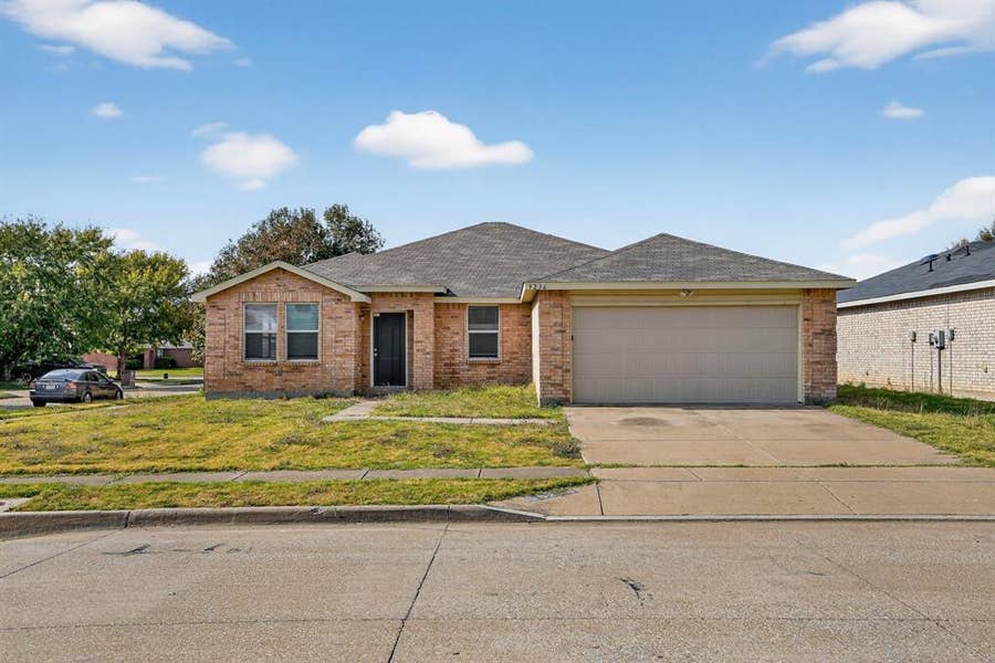 Property photo for 9236 Cheswick Drive, Fort Worth, TX