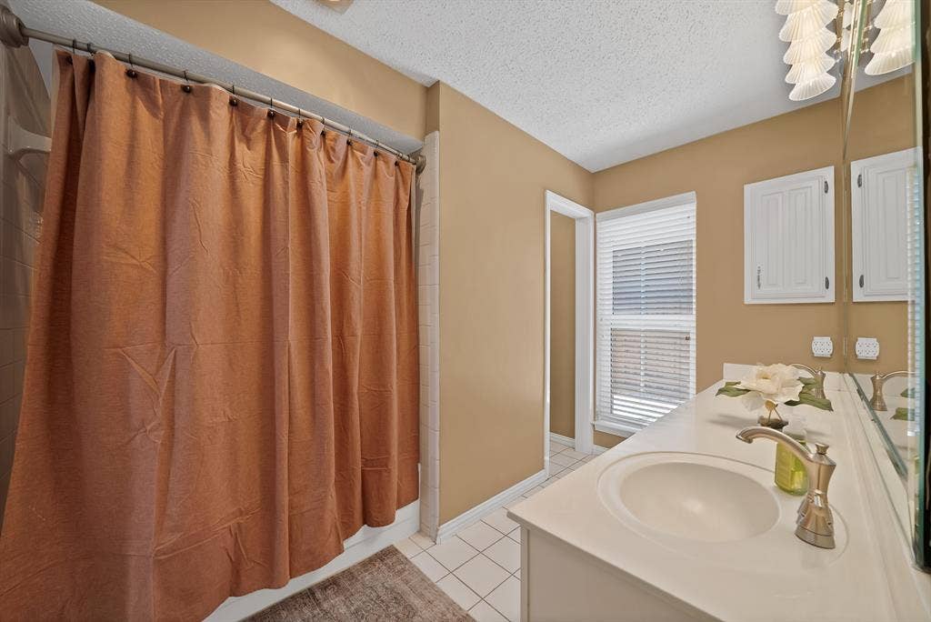 1818 Sara Lane, Richardson, TX 75081 1818 Sara Lane, Richardson, TX 75081