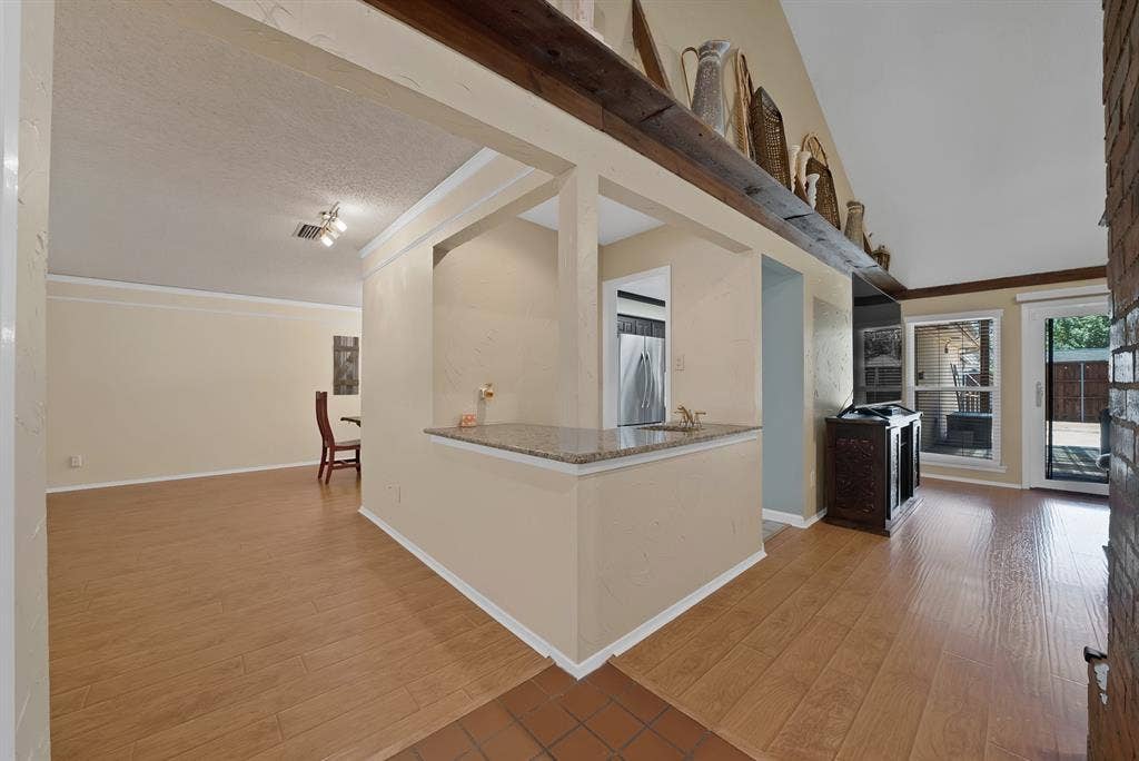 1818 Sara Lane, Richardson, TX 75081 1818 Sara Lane, Richardson, TX 75081