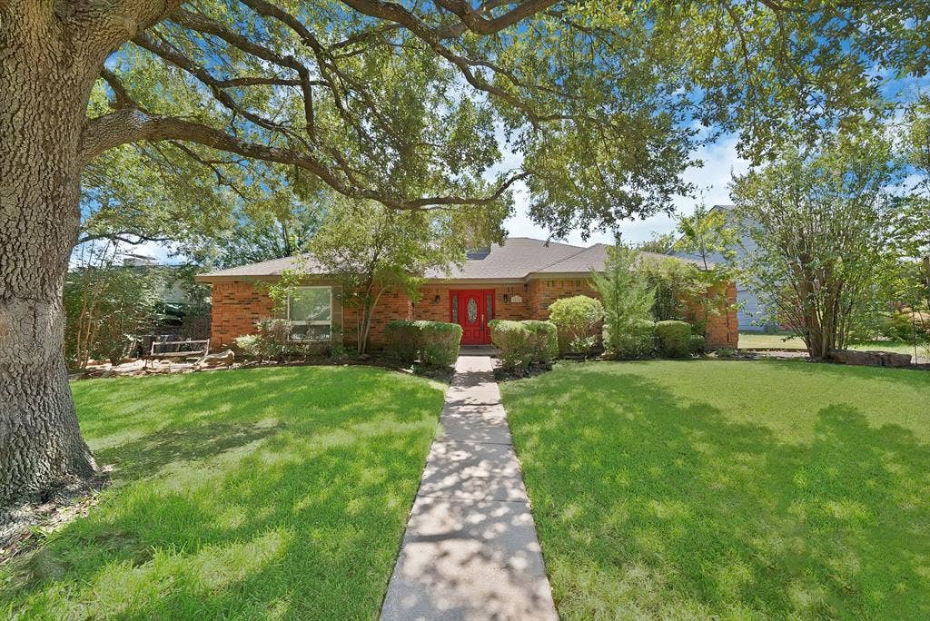 1818 Sara Lane, Richardson, TX 75081 1818 Sara Lane, Richardson, TX 75081