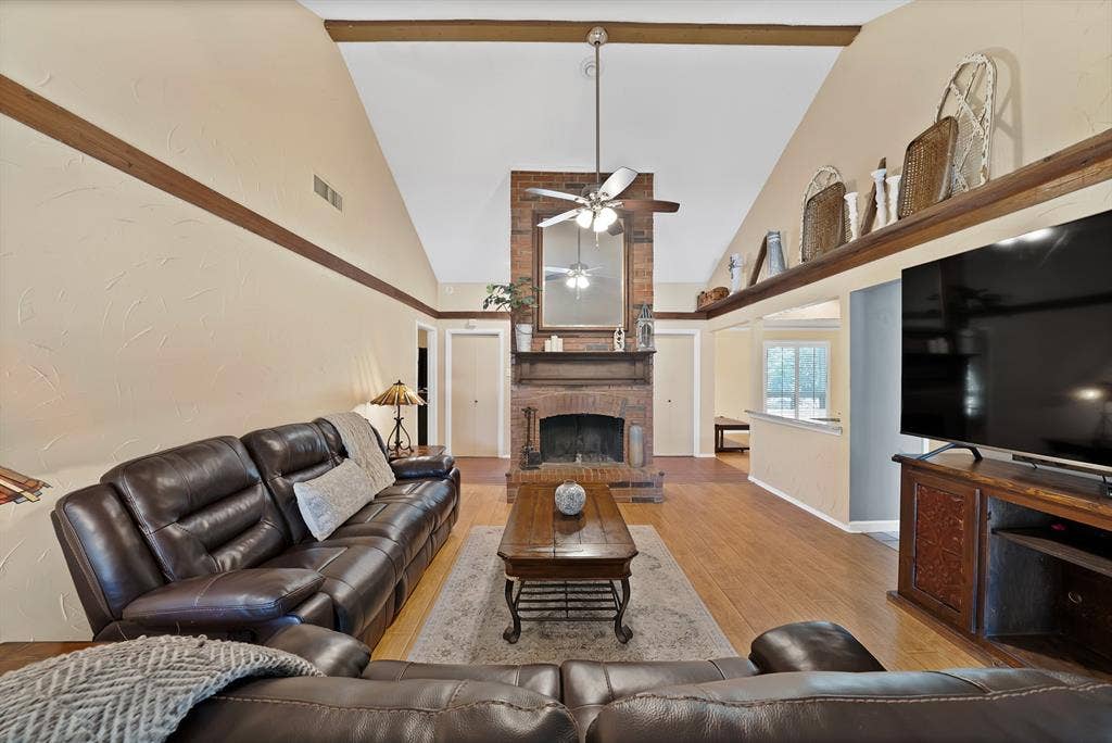 1818 Sara Lane, Richardson, TX 75081 1818 Sara Lane, Richardson, TX 75081