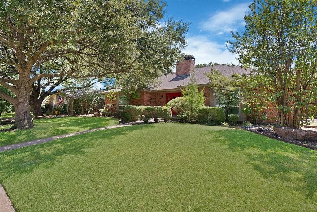 1818 Sara Lane, Richardson, TX 75081 1818 Sara Lane, Richardson, TX 75081