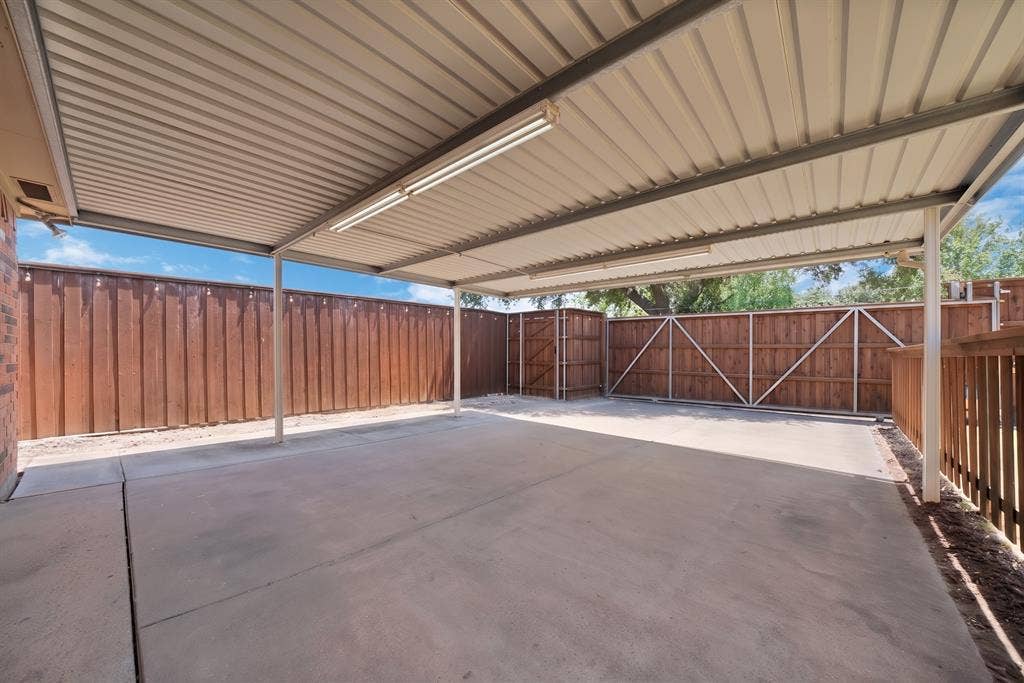 1818 Sara Lane, Richardson, TX 75081 1818 Sara Lane, Richardson, TX 75081