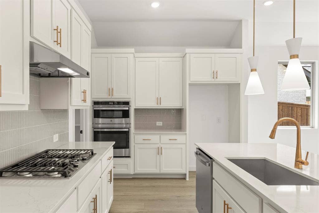 3630 Saffron Drive, Celina, TX 75009 12. 3630 Saffron - Kitchen (3)