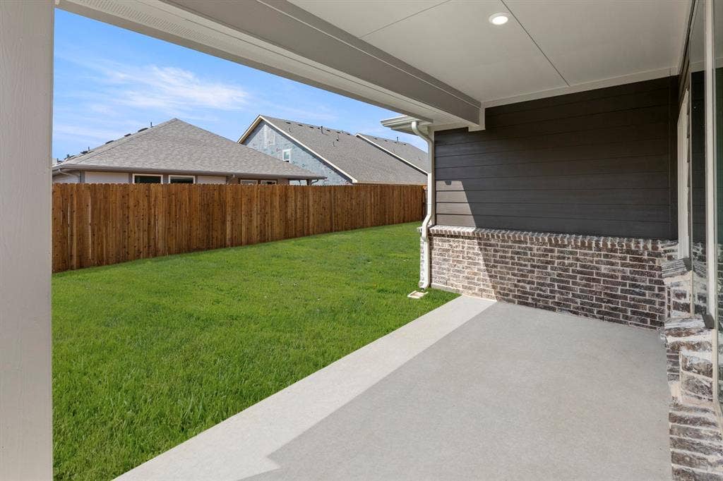 3630 Saffron Drive, Celina, TX 75009 25. 3630 Saffron - Patio
