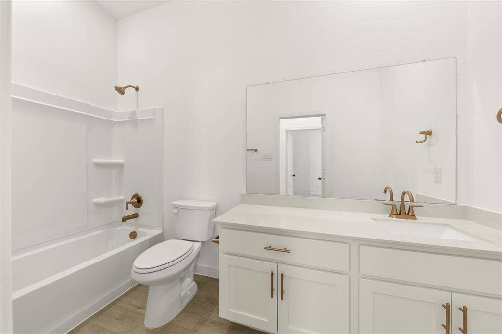 3630 Saffron Drive, Celina, TX 75009 05. 3630 Saffron - 2ND Bath