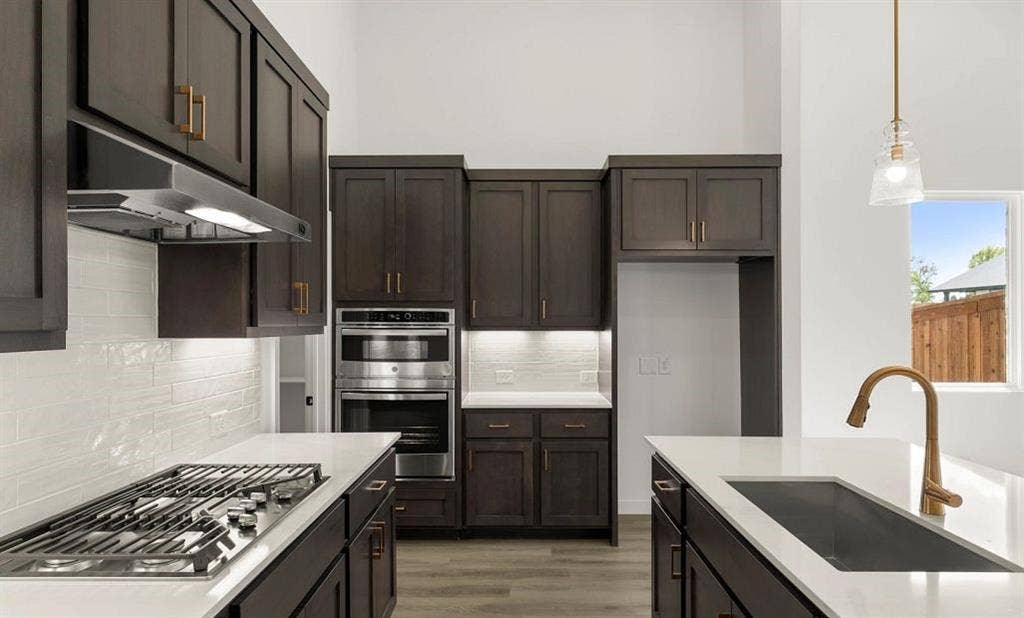 3634 Saffron Drive, Celina, TX 75009 Kitchen featuring the Oxford Collection