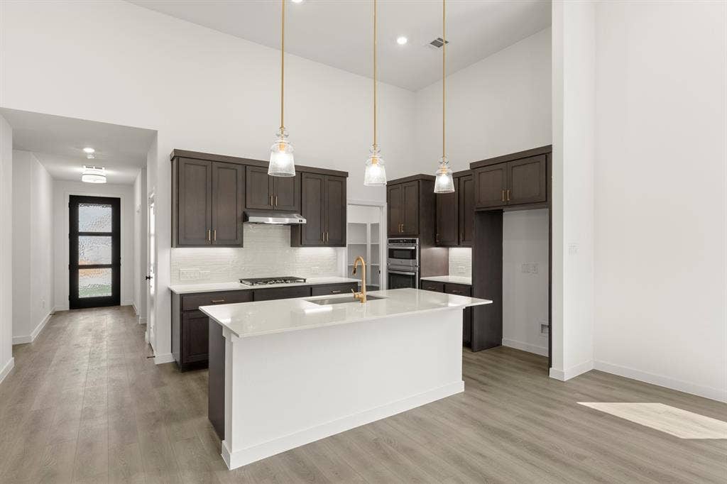 3634 Saffron Drive, Celina, TX 75009 08. 3634 Saffron - Kitchen (2)