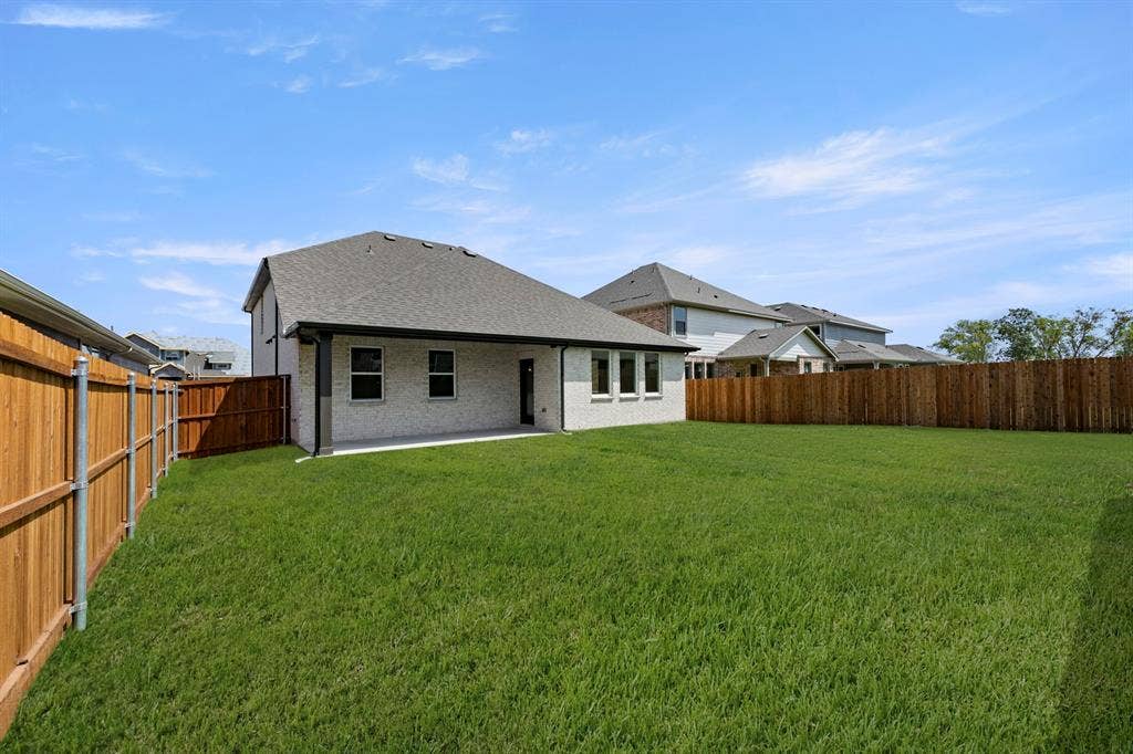 3634 Saffron Drive, Celina, TX 75009 27. 3634 Saffron - Back (2)