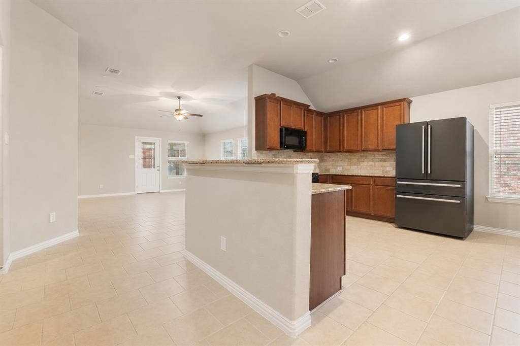 620 Swift Current Drive, Crowley, TX 76036 620 Swift Current Drive, Crowley, TX 76036