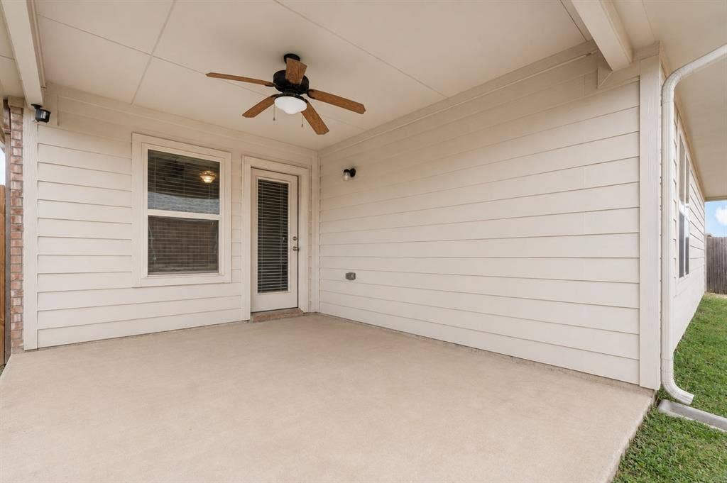 620 Swift Current Drive, Crowley, TX 76036 620 Swift Current Drive, Crowley, TX 76036