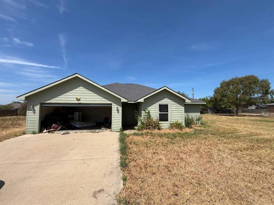 Property photo for 317 Anchor Lane, Gun Barrel City, TX