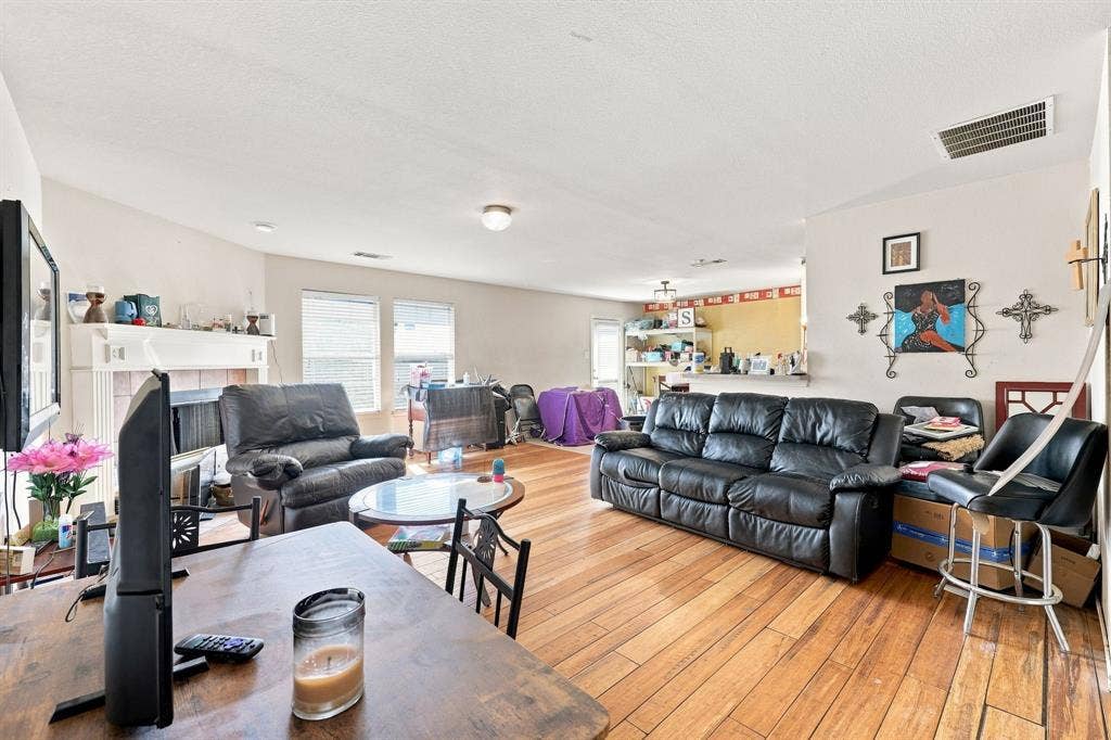 3512 Loyd Drive, Balch Springs, TX 75180 3512 Loyd Drive, Balch Springs, TX 75180