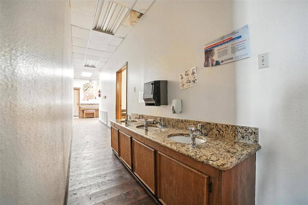 3131 Beltline Road, Sunnyvale, TX 75182